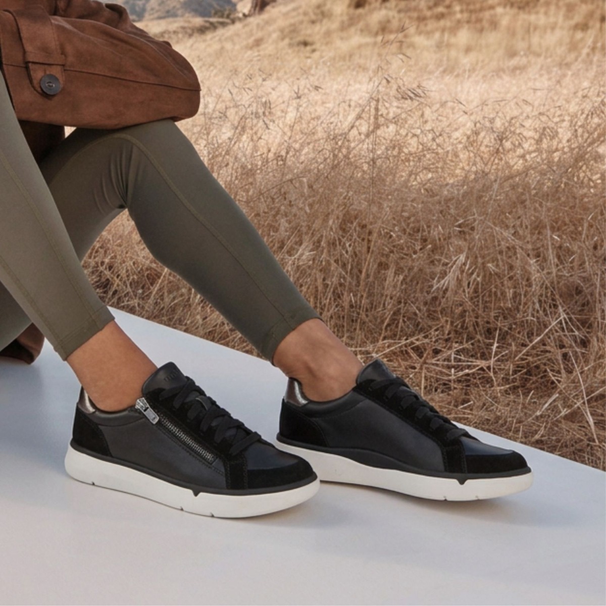 Vionic Vionic City Walk AXS Trainer with Arch Support in Black Leather