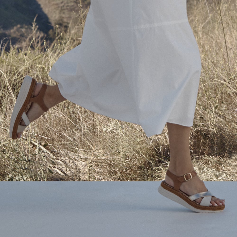 Vionic Women's Camel/Gold Mar Strappy Platform Sandal With Arch Support In