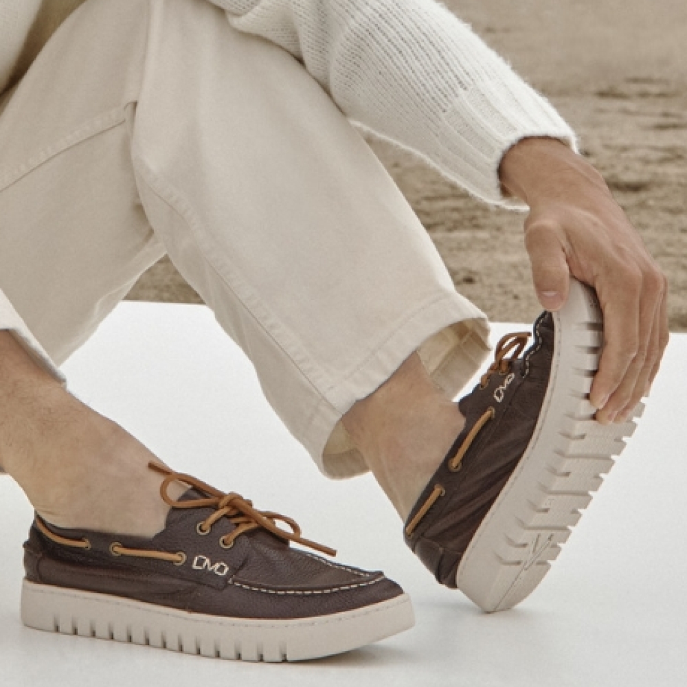 Vionic Men's Chocolate Ganache Uptown Boat With Arch Support In