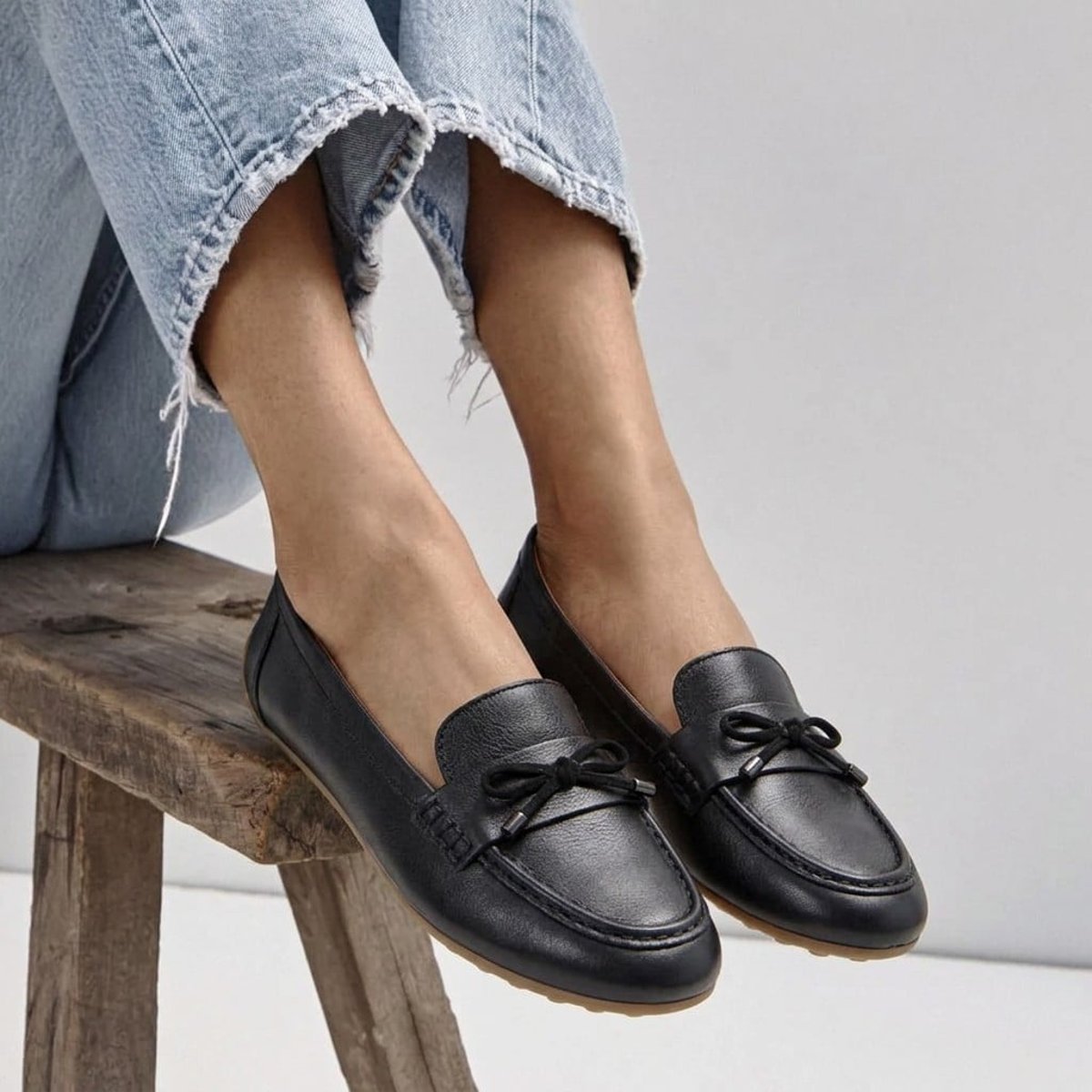 Vionic Vionic Taryn Driving Moccasin with Arch Support in Black