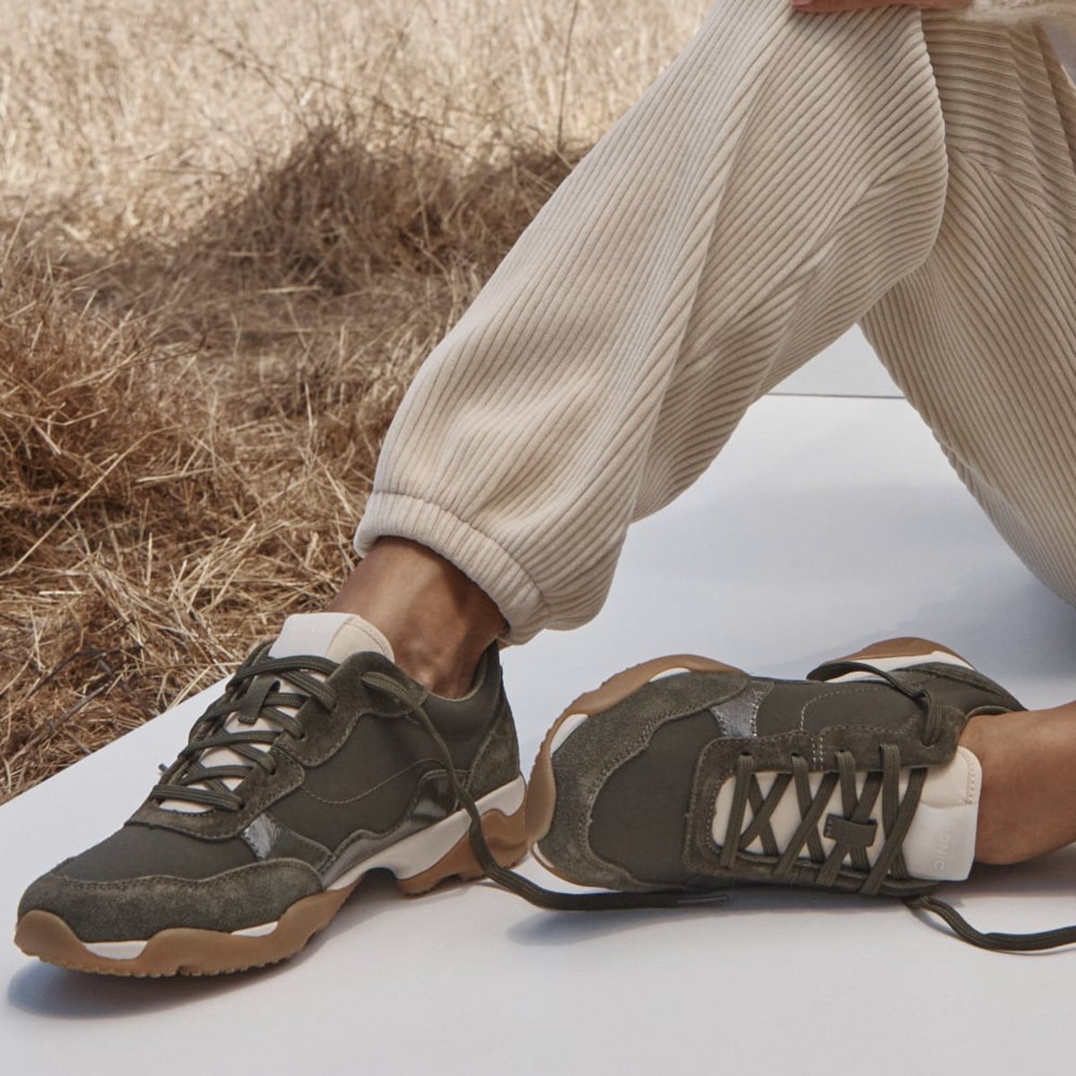 Vionic Vionic Walk Glide Trainer with Arch Support in Olive Moss Suede